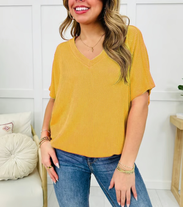 💥Summer Hot Sale 49% OFF💥Women's V-Neck Versatile Casual Bat Sleeve T-Shirt Tops